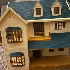Sylvanian Families Green Hill House