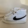 Nike high top trainers Image 4