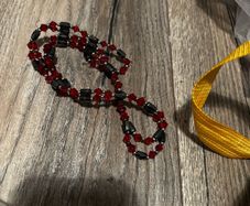 magnetic bracelet/necklace or whatever