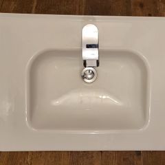 Sink / wash hand basin