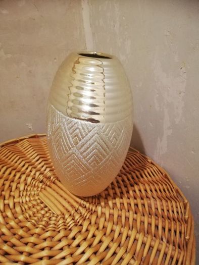 vase