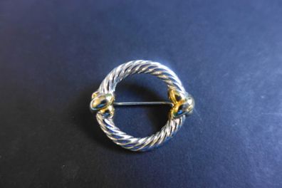 Twisted Wreath Circle Eternity Brooch
