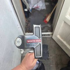 Odyssey White Hot Pro 2-Ball Blade Putter