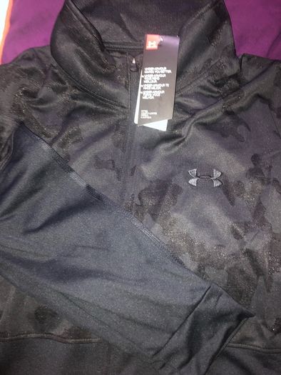 Under Armour Jacket top size XL brand new