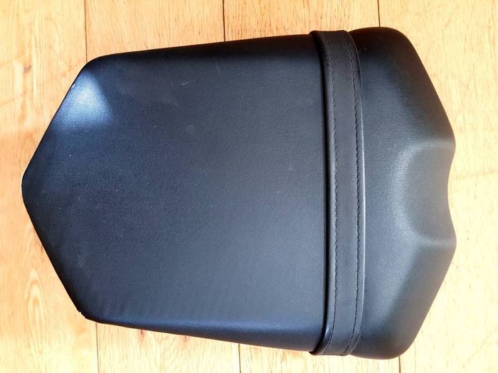 FZ1N Fazer pillion seat 2006-2012