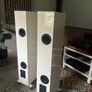 KEF R5 Floor standing speakers - piano white Image 5