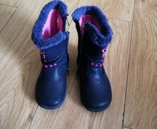 Girls shoes