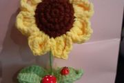 Crochet sunflower 6 inches tall 10 euro i have 2 avaliable