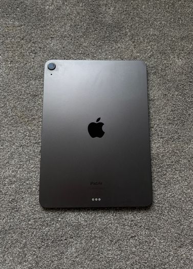 iPad Air 5th Gen 256GB WiFi + Apple Pencil 2 + Smart Keyboard Folio