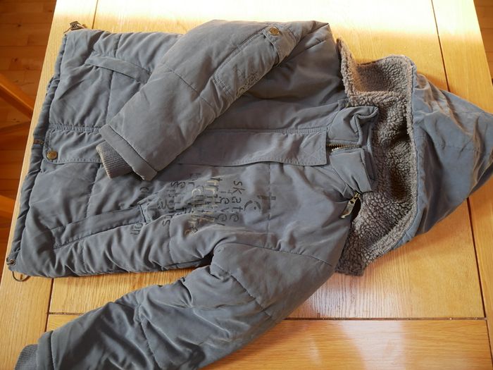 Boys jacket. Age 8 yrs/130cm. Grey