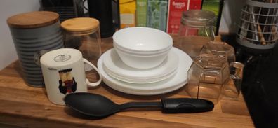 Free kitchenware