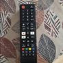 Samsung 32" TV - Smart TV Image 2
