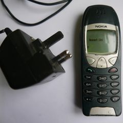 Nokia 6210 Vintage Mobile Phone