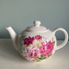 Nina Campbell by Roy Kirkham pink Roses tea pot