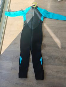 O'Neills wetsuit