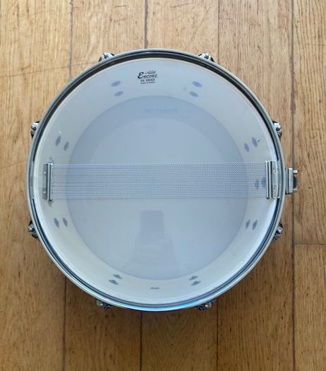 Nearly new Ludwig Evolution and Backbeat Snare Drum 14" and 10/12/16 toms in stunning Black Sparkle Wrap
