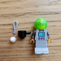 lego col26-9 robot butler  series 26