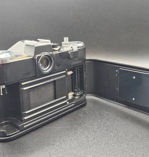 Zenit-EM 35mm Film Camera + 58mm Lens - Vintage Soviet SLR