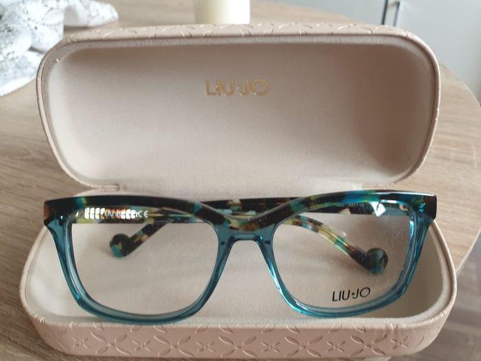 Glasse frames