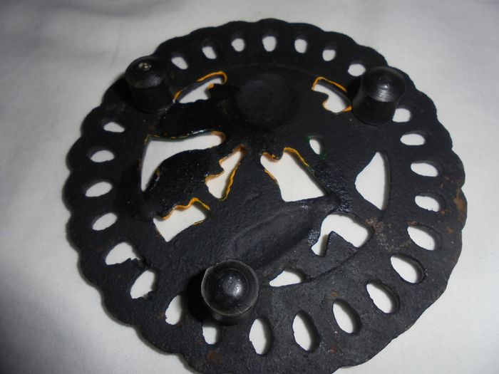 Metal Sunflower T - Pot Stand for Sale