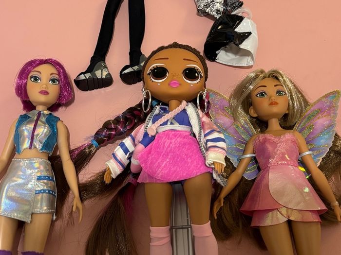 LOL OMG and Winx dolls Lot