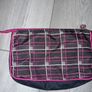1 Euro Each - Variety Of Bags - Make Up, Toiletries, School, Etc Image 2