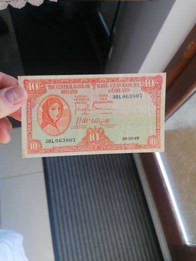 1949 Ireland Ten Shillings Banknote
