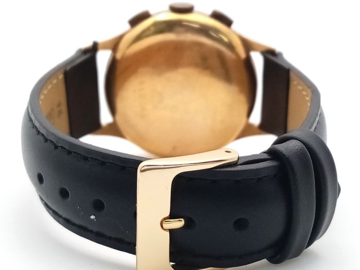 Reduced to go Today!!!18 Carats Gold Swiss Movement Chronograph Gents Watch
