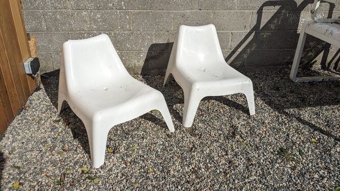 garden chairs