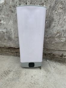 100 L water tank, in good condition