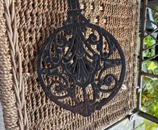 Trivet