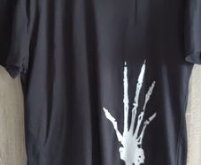 Man t shirt black with print fits sm  new