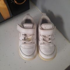 white baby nike runners