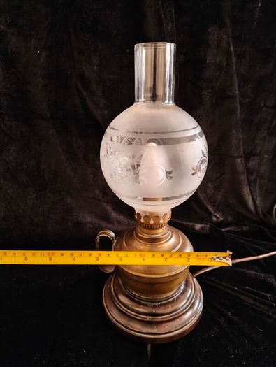 antique Edwardian style table lamp