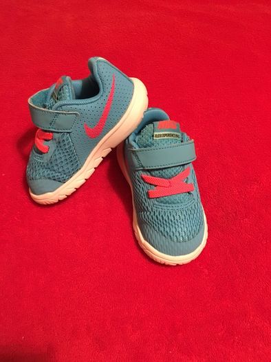 Nike Trainers, size EU- 21, UK-4,5