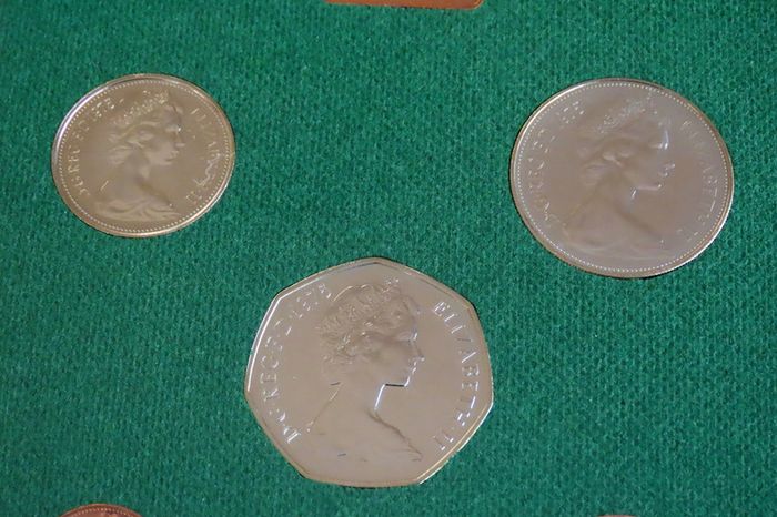 Collectors lot Vintage UK coins sets & coin stamp covers