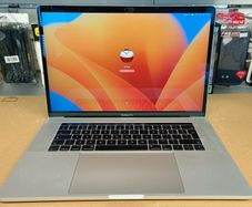 Touch Bar Apple MacBook Pro 15 A1707 (2017) 15.4'' Intel i7 @ 2.80 GHz 512GB SSD 16GB RAM Space Grey (Battery Cycle: 839)