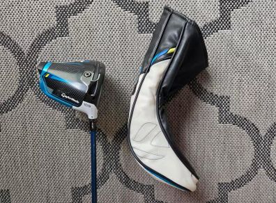 Taylormade Sim2 driver, 10.5 regular shaft RH