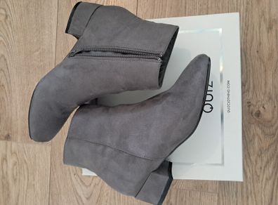 Quiz Grey Ankle Boots
