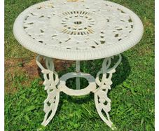 Cast Iron Table Medium CH-R-636