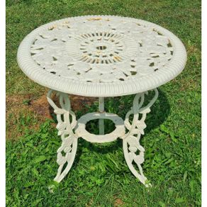 Cast Iron Table Medium CH-R-636