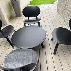 Coffee Table & Chairs