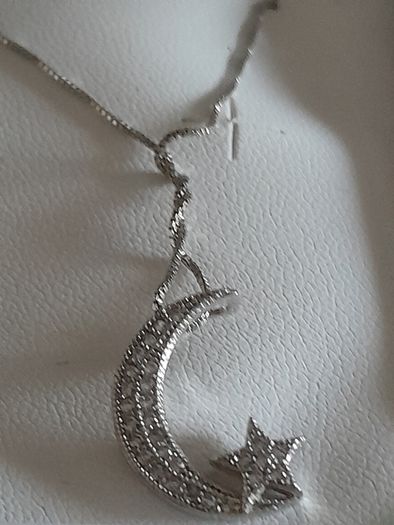 silver chain and pendant