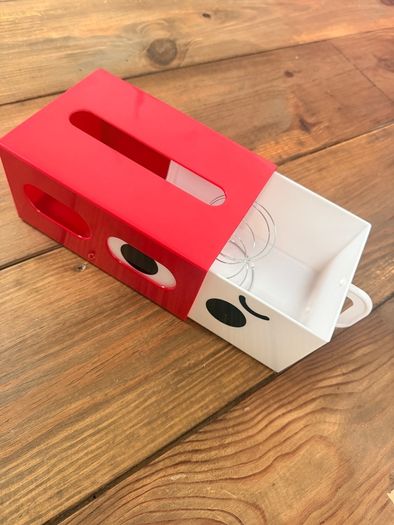Retro tissue box