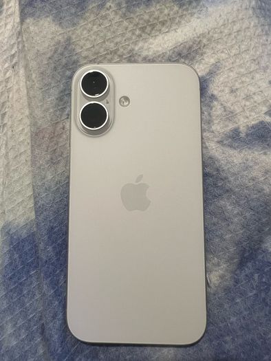 Iphone 16 256gb 100%battery