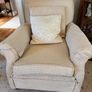 2 seater couch & 2 matching armchairs Image 2