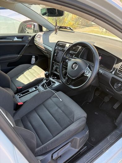 2018 Volkswagen Golf R-Line 1.0 TSI