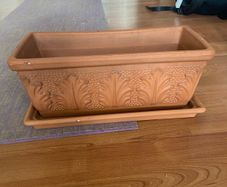 Flower pot