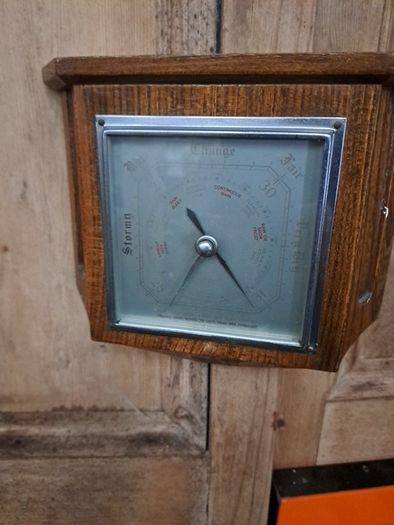 Vintage Oak Barometer