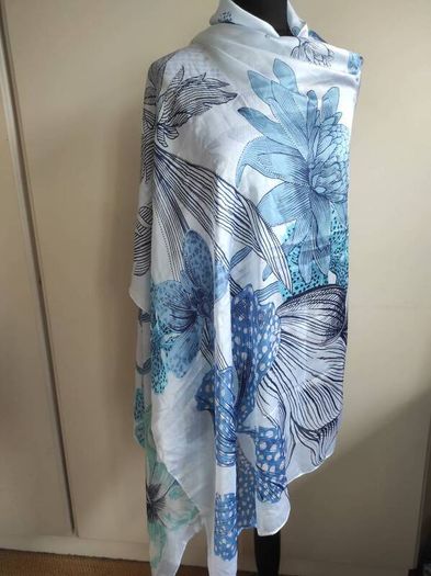 Gerard Pasquier scarf
